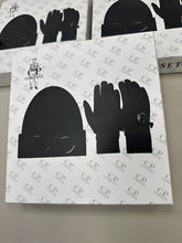 Load image into Gallery viewer, Glove