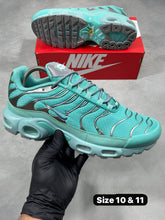 Load image into Gallery viewer, Shoes