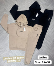 Load image into Gallery viewer, Tracksuit women