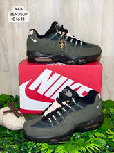 Load image into Gallery viewer, Shoes