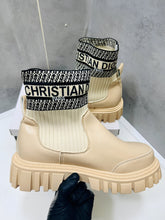 Load image into Gallery viewer, Shoes
