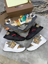 Load image into Gallery viewer, Shoes men