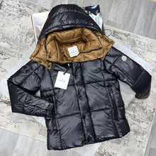 Load image into Gallery viewer, Jacket