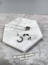 Load image into Gallery viewer, Necklace