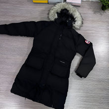 Load image into Gallery viewer, Jacket women