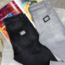 Load image into Gallery viewer, Jeans