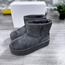 Load image into Gallery viewer, Shoes
