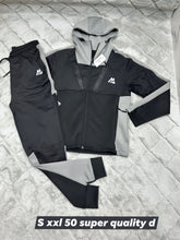 Load image into Gallery viewer, Tracksuit men