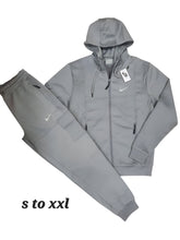 Load image into Gallery viewer, Tracksuit men