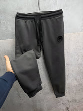 Load image into Gallery viewer, Tracksuit