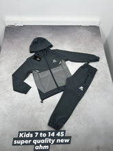 Load image into Gallery viewer, Tracksuit boy