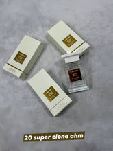 Load image into Gallery viewer, Perfume