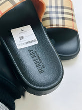 Load image into Gallery viewer, Slipper