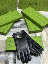 Load image into Gallery viewer, Glove