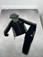 Load image into Gallery viewer, Tracksuit boy