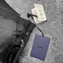 Load image into Gallery viewer, Jacket