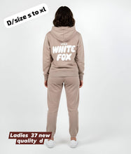 Load image into Gallery viewer, Tracksuit women