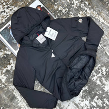 Load image into Gallery viewer, Jacket