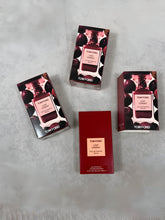 Load image into Gallery viewer, Perfume