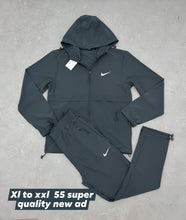 Load image into Gallery viewer, Tracksuit men
