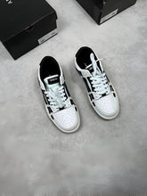 Load image into Gallery viewer, Shoes