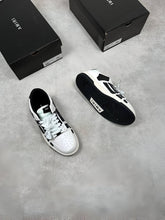 Load image into Gallery viewer, Shoes