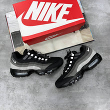 Load image into Gallery viewer, Shoes