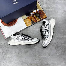 Load image into Gallery viewer, Shoes