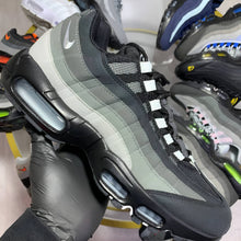 Load image into Gallery viewer, Shoes