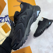 Load image into Gallery viewer, Shoes