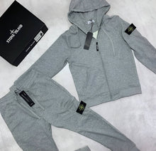 Load image into Gallery viewer, Tracksuit