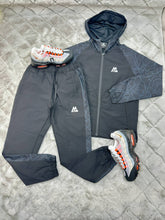 Load image into Gallery viewer, Tracksuit men