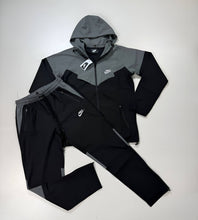 Load image into Gallery viewer, Tracksuit