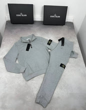 Load image into Gallery viewer, Tracksuit