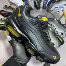 Load image into Gallery viewer, Shoes