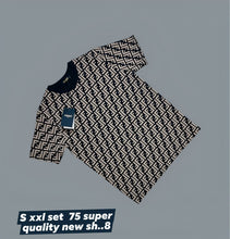 Load image into Gallery viewer, Tshirt