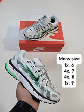 Load image into Gallery viewer, Shoes