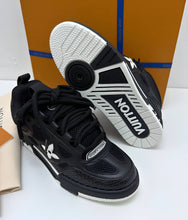Load image into Gallery viewer, Shoes