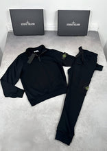 Load image into Gallery viewer, Tracksuit