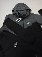 Load image into Gallery viewer, Tracksuit
