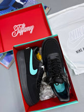 Load image into Gallery viewer, Shoes