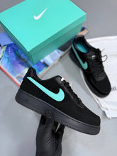 Load image into Gallery viewer, Shoes
