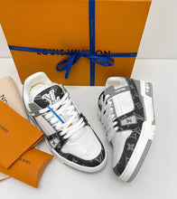 Load image into Gallery viewer, Shoes