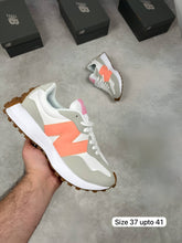 Load image into Gallery viewer, Shoes