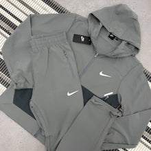 Load image into Gallery viewer, Tracksuit
