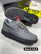 Load image into Gallery viewer, Shoes