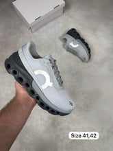 Load image into Gallery viewer, Shoes