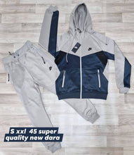 Load image into Gallery viewer, Tracksuit men