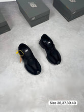 Load image into Gallery viewer, Shoes