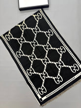 Load image into Gallery viewer, Scarf